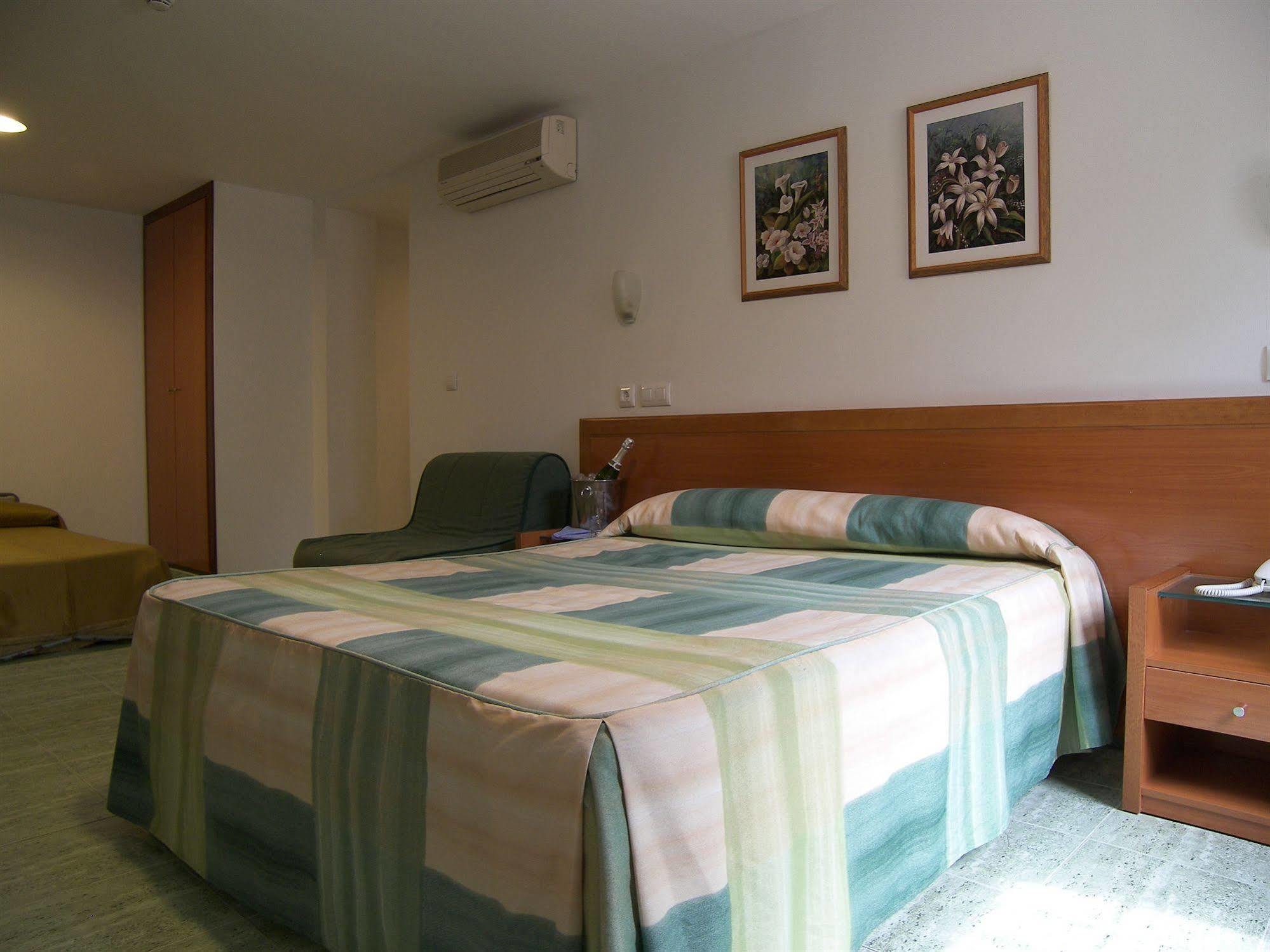 Hotel Mavi 간디아 외부 사진